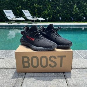 YEEZY 350 V2 Bred (SIZE 9.5M)